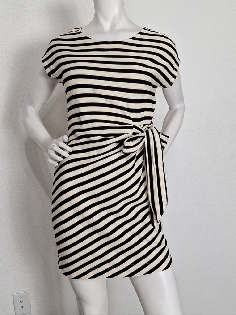 Anthropologie Saturday Sunday Black & Ivory Yael Striped Mini Dress Size XS